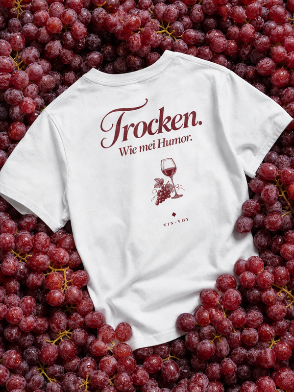 T-Shirt „Trocken. Wie mei Humor.“