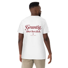 T-Shirt „Grantig, aber herzlich.“ – Farbe Espresso, Vorder- und Rückansicht