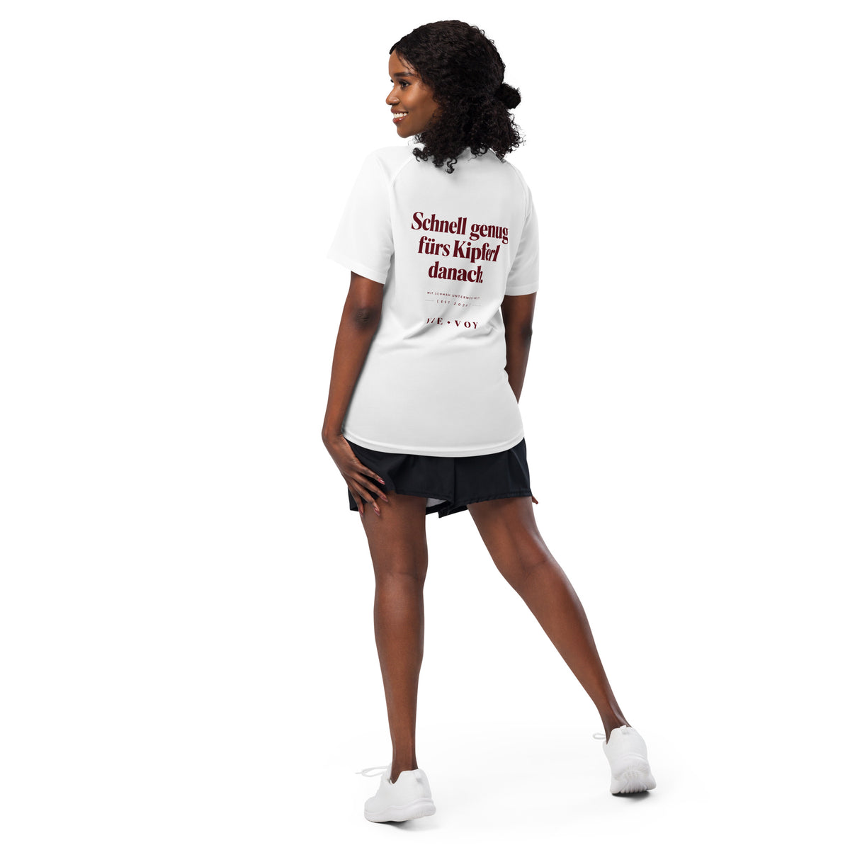 T-Shirt „Schnell genug fürs Kipferl danach.“ – Farbe Weiß, Nahaufnahme Print